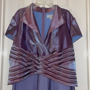 Elegant Iridescent Lavender Size 18 Dress